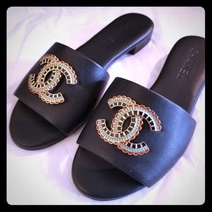 Chanel Multicolor-Metal Logo Mules Slides - NWOB